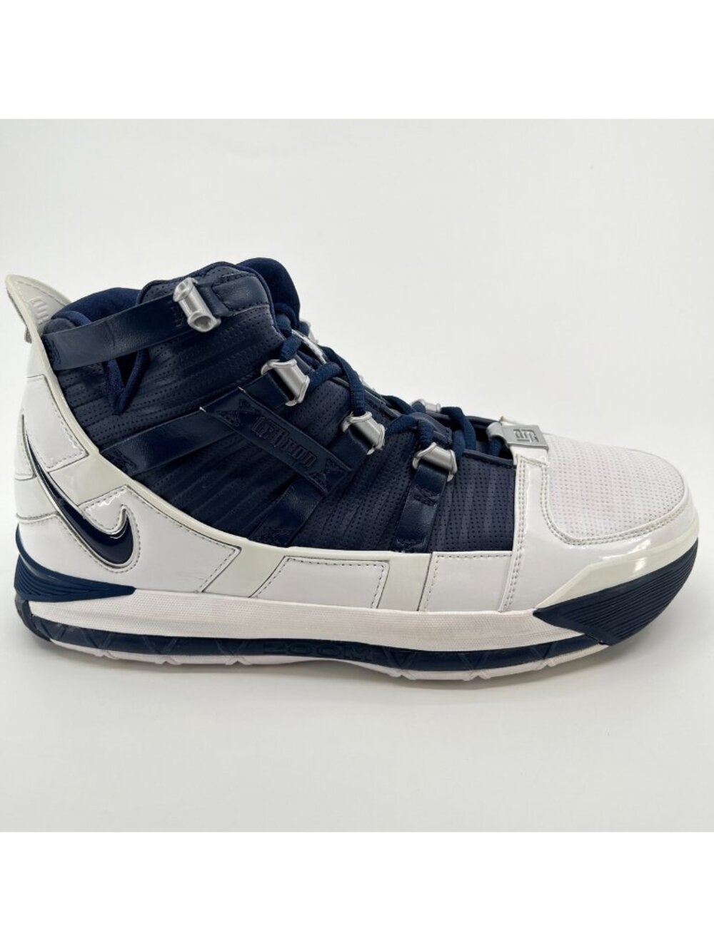 Nike Zoom LeBron 3 Retro Mens Size 8.5 White Navy Blue Basketball Shoes Sneakers
